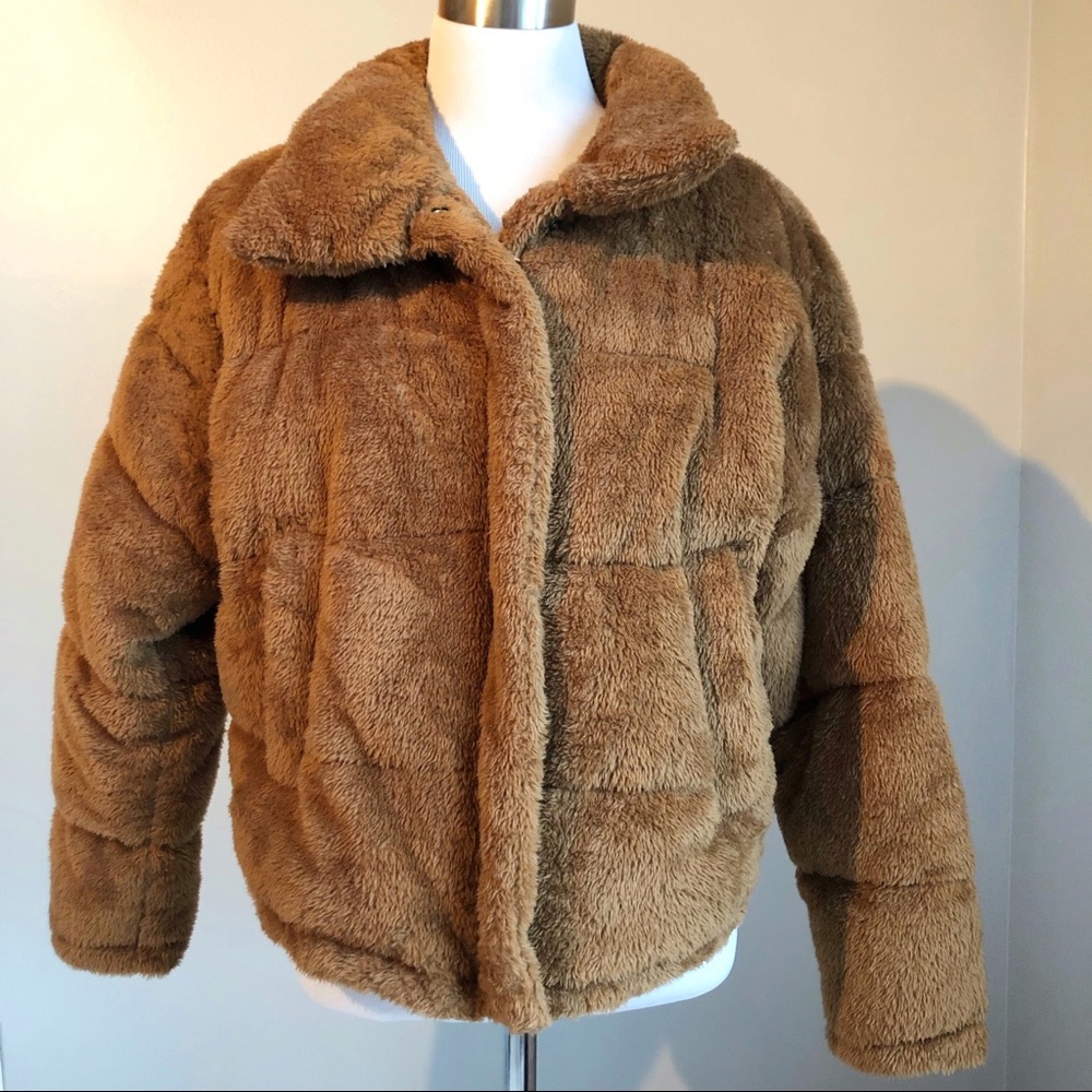 Kendall & Kylie Brown Teddy Puffer Jacket, size M/L
